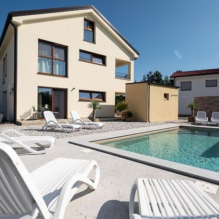 Apartments Kras 24 With Pool Sežana Exteriör bild