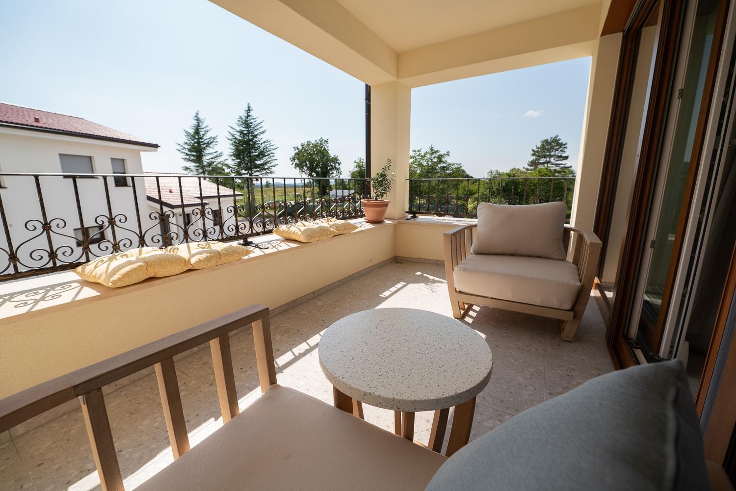 Apartments Kras 24 With Pool Sežana Exteriör bild
