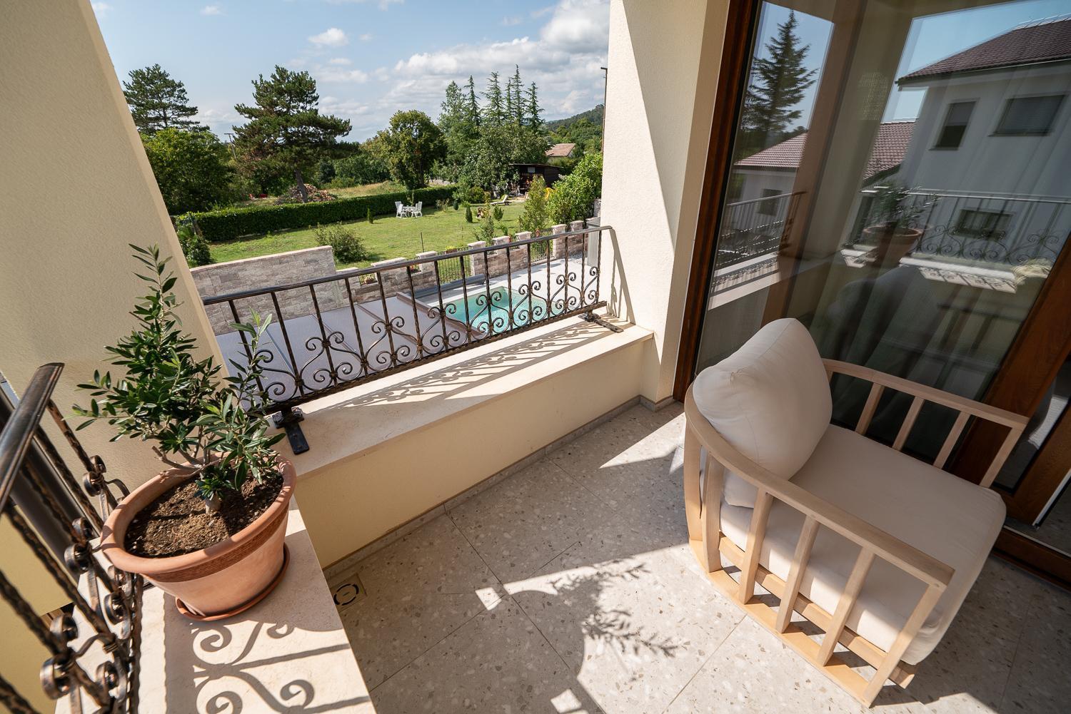 Apartments Kras 24 With Pool Sežana Exteriör bild